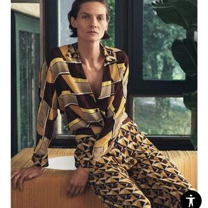 Zara Geometric Patterned shirt in Yellow and Brown